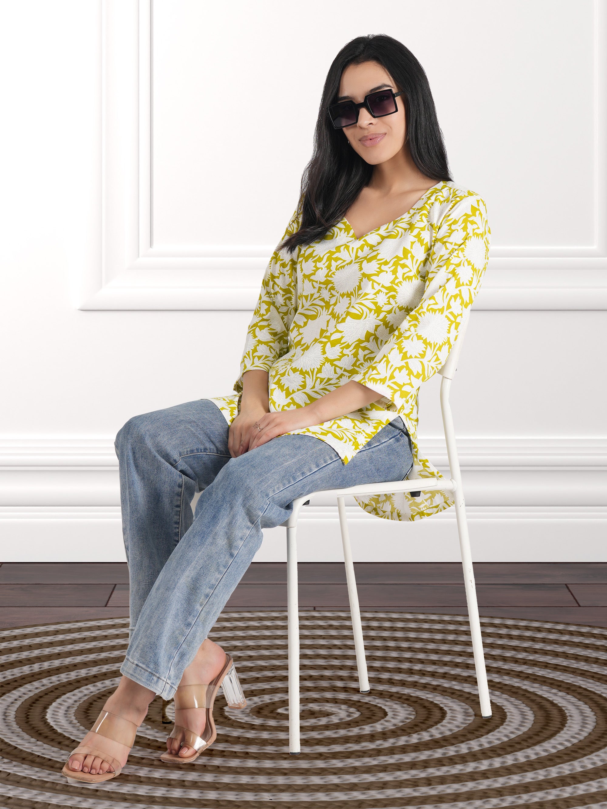 Women Floral Print Cotton Blend Straight Kurta  (Yellow)