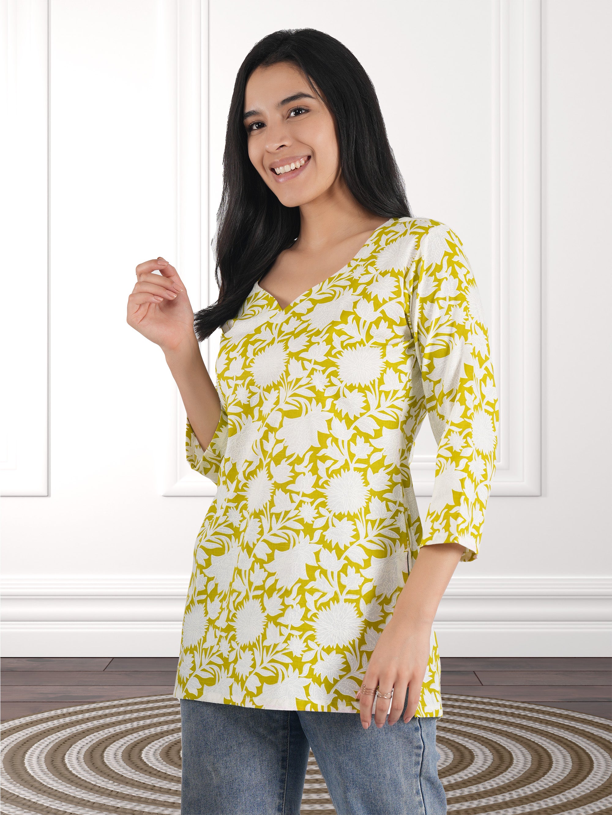 Women Floral Print Cotton Blend Straight Kurta  (Yellow)