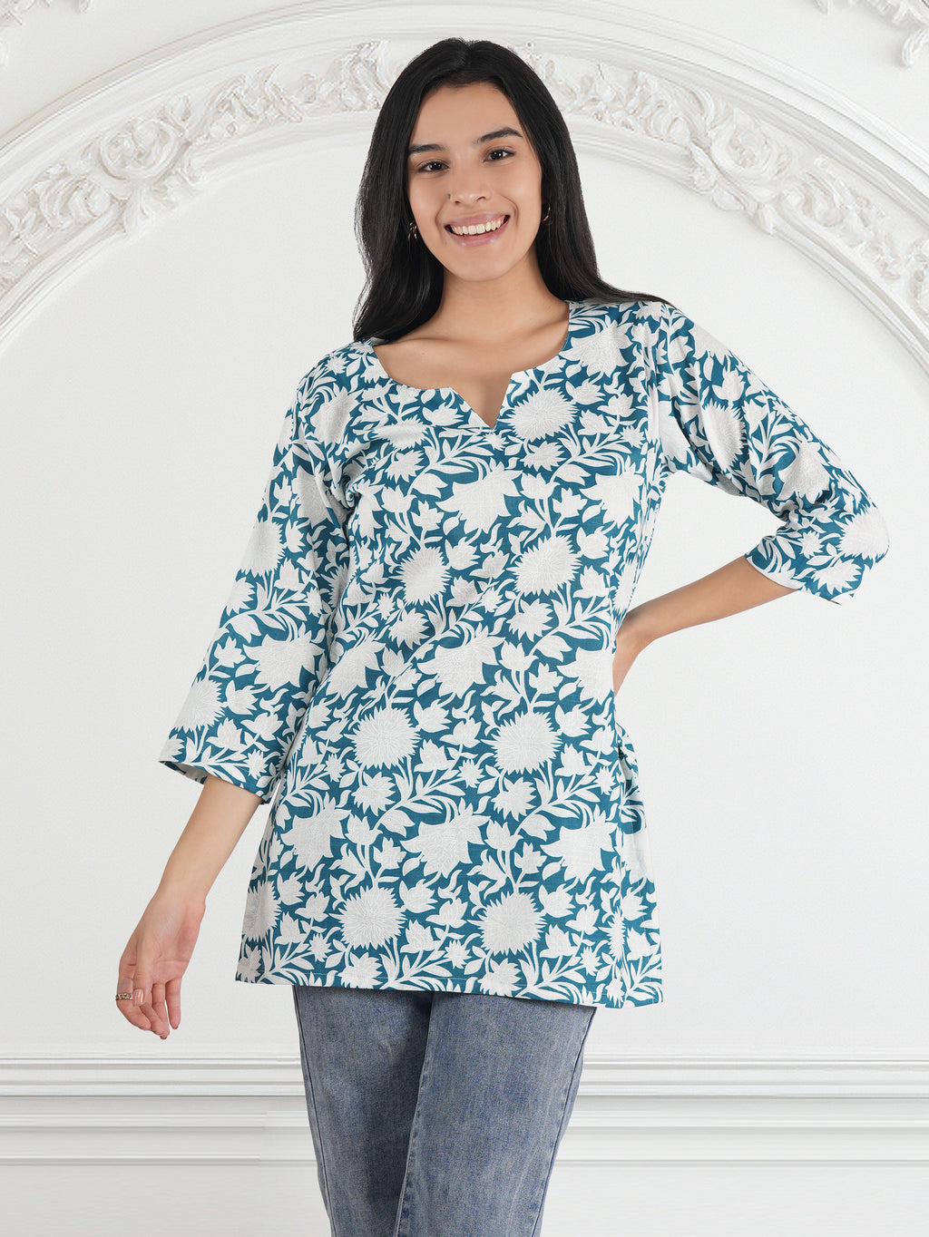 Women Floral Print Cotton Blend Straight Kurta  (Green, White)