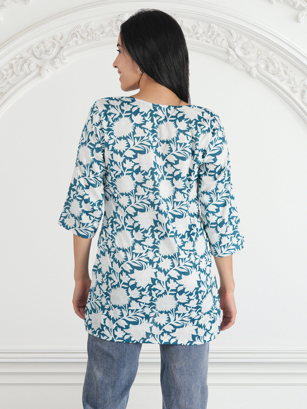 Women Floral Print Cotton Blend Straight Kurta  (Green, White)