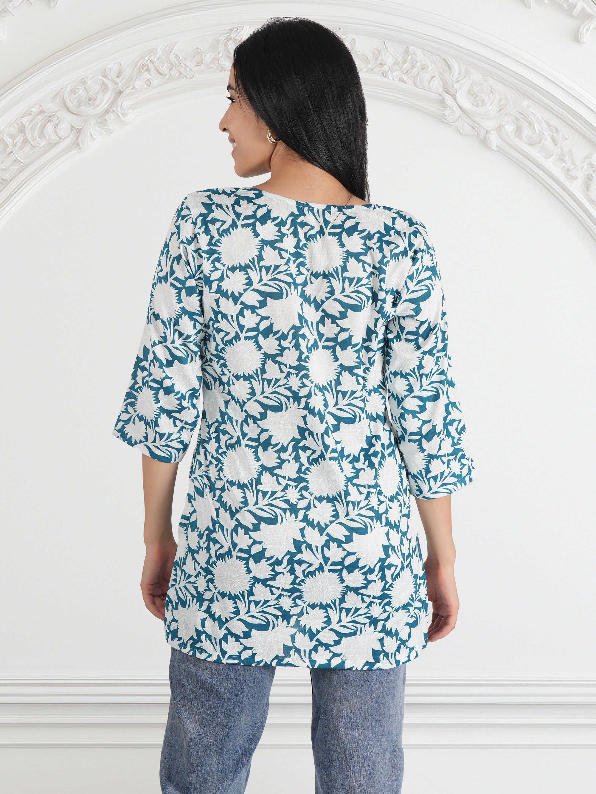 Women Floral Print Cotton Blend Straight Kurta  (Green, White)